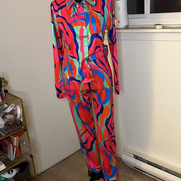 Two piece pant set - Picture 2 of 4